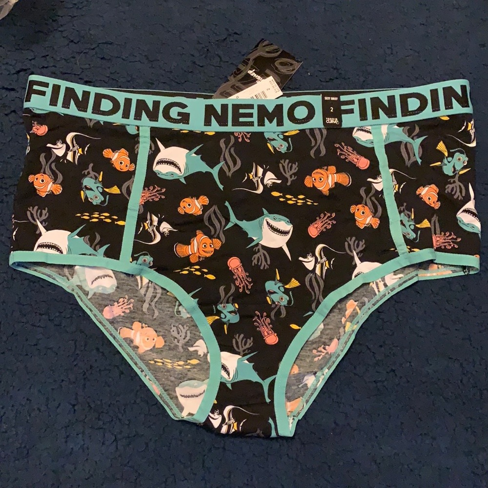 Torrid Curve Finding Nemo NWT
